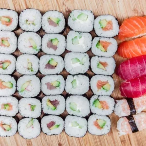Plateaux sushi maki calimaki à Janneyrias - Yapad Sushi